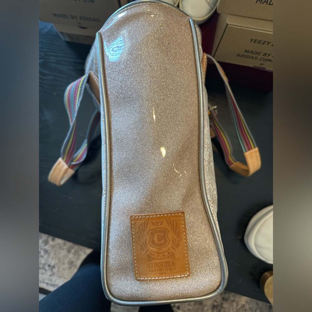 Authentic Consuela Classic Tote - Picture 12 of 16